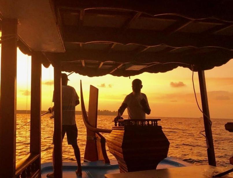 Shamar Guesthouse & Dive Maamigili Island ภายนอก รูปภาพ